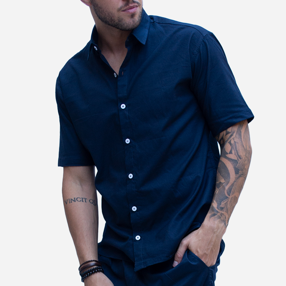 Camisa masculina manga curta azul marinho