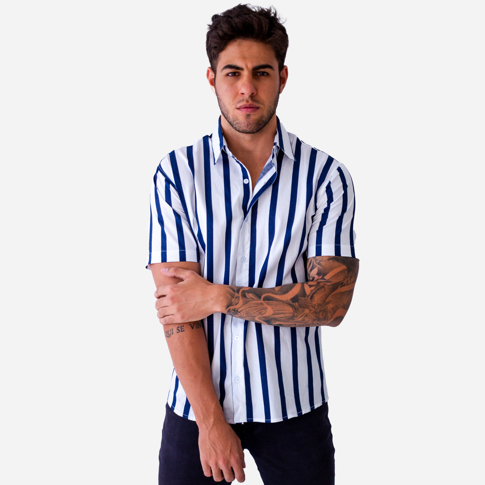 Camisa masculina listrada azul marinho e branco