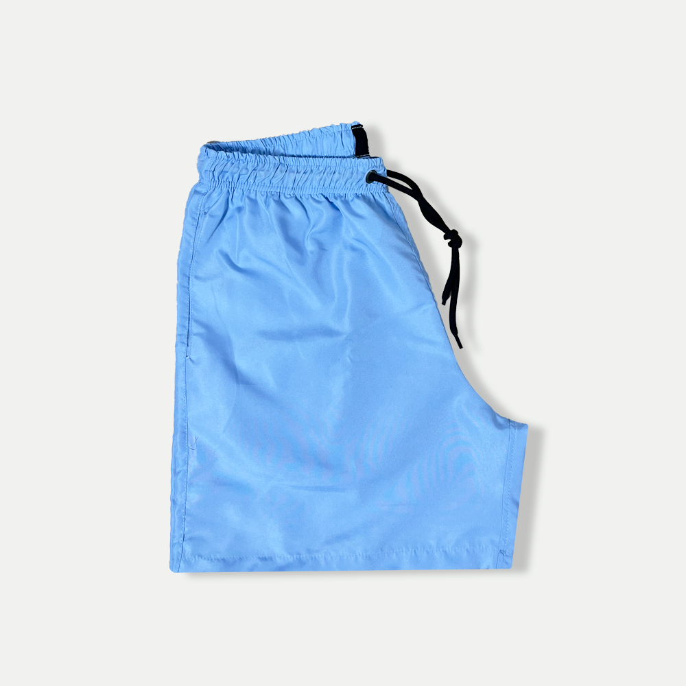 Shorts curto masculino de tactel azul claro