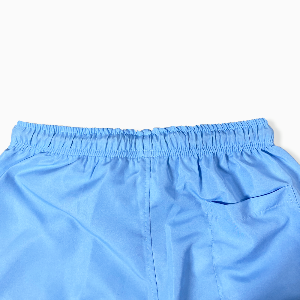 Shorts curto masculino de tactel azul claro