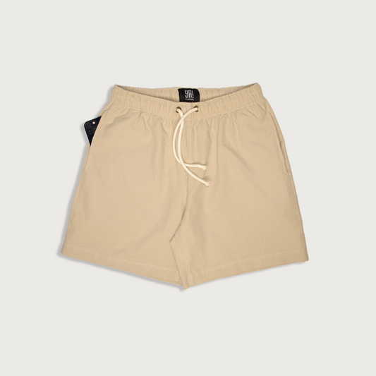 Shorts curto masculino de linho areia